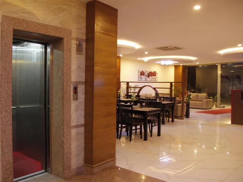 Hotel Regal Airport Kathmandu 3*,  Nepal